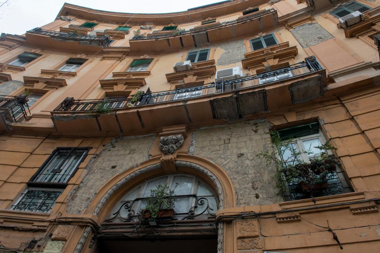 Bed and Breakfast Vivi A Napoli Zewnętrze zdjęcie