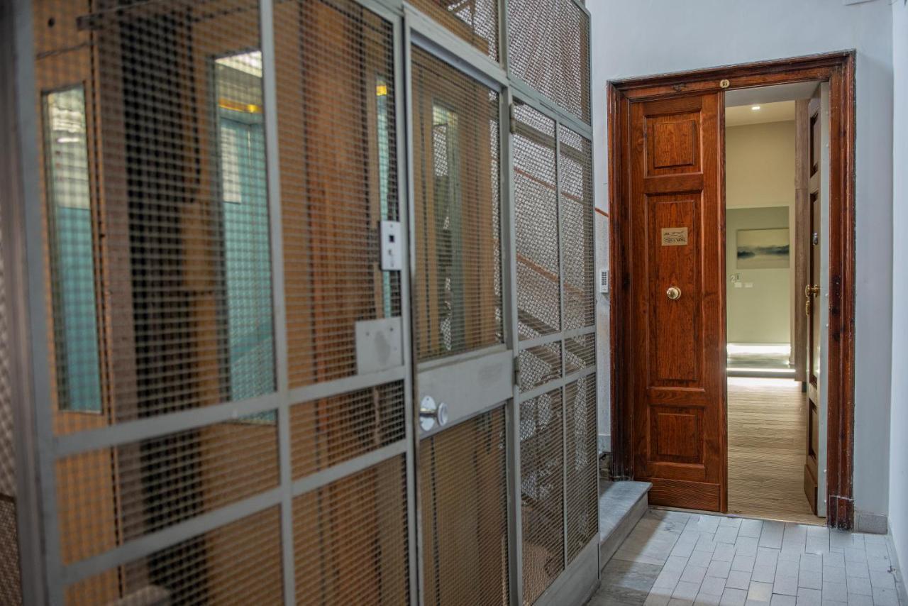 Bed and Breakfast Vivi A Napoli Zewnętrze zdjęcie