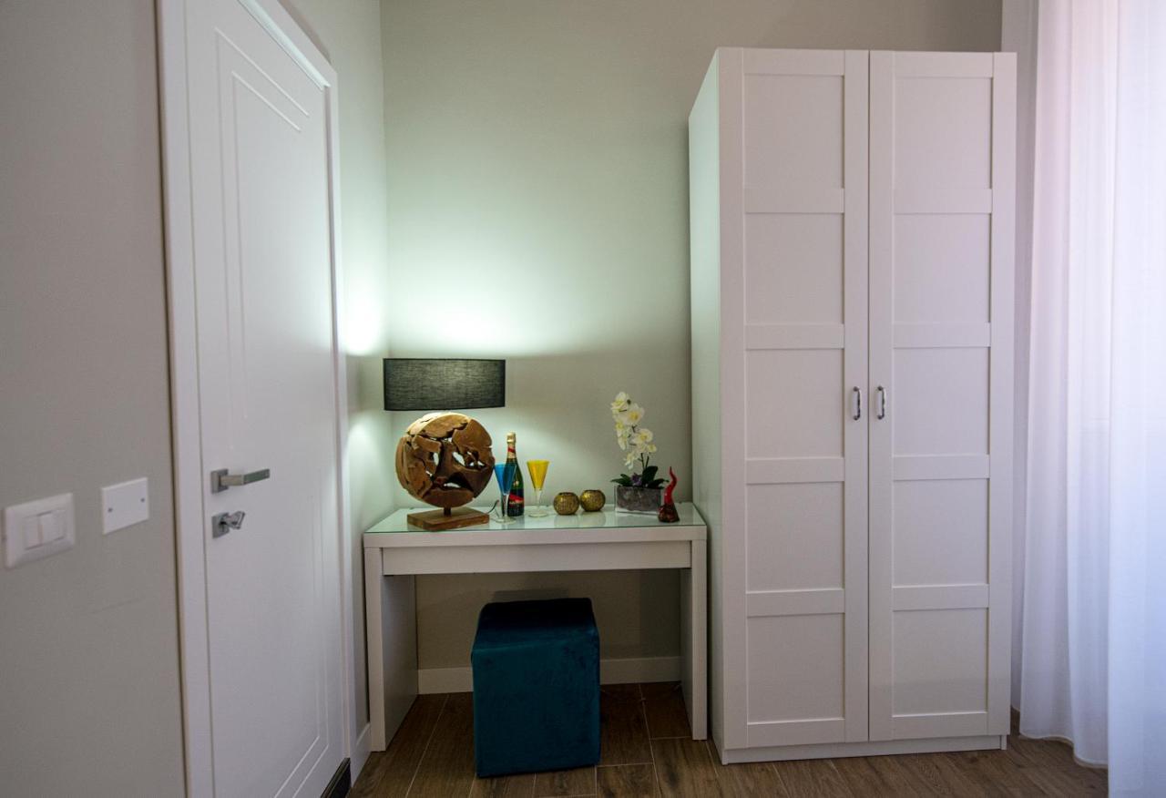 Bed and Breakfast Vivi A Napoli Zewnętrze zdjęcie